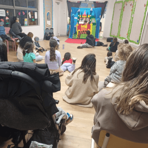 הצגה לכבוד פורים לגני הילדים